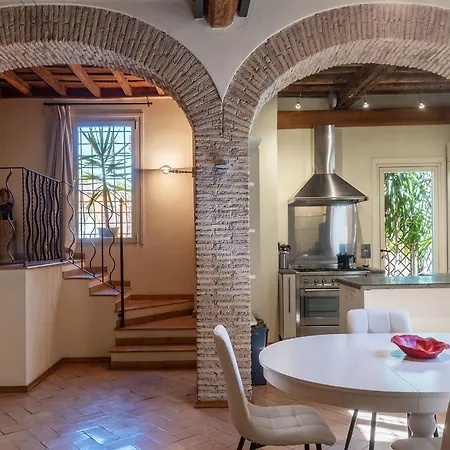 Guesthost - Stunning In Trastevere Apartment Rome