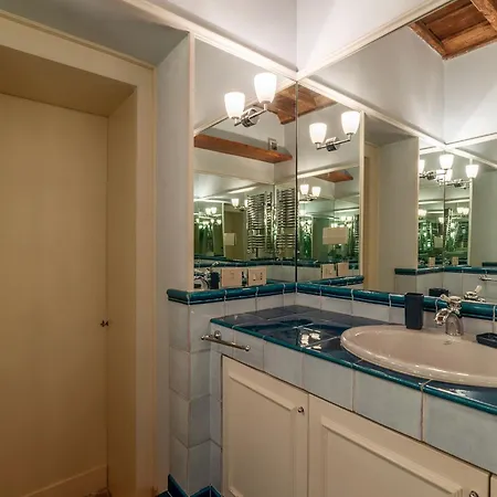 Apartment Guesthost - Stunning In Trastevere Rome